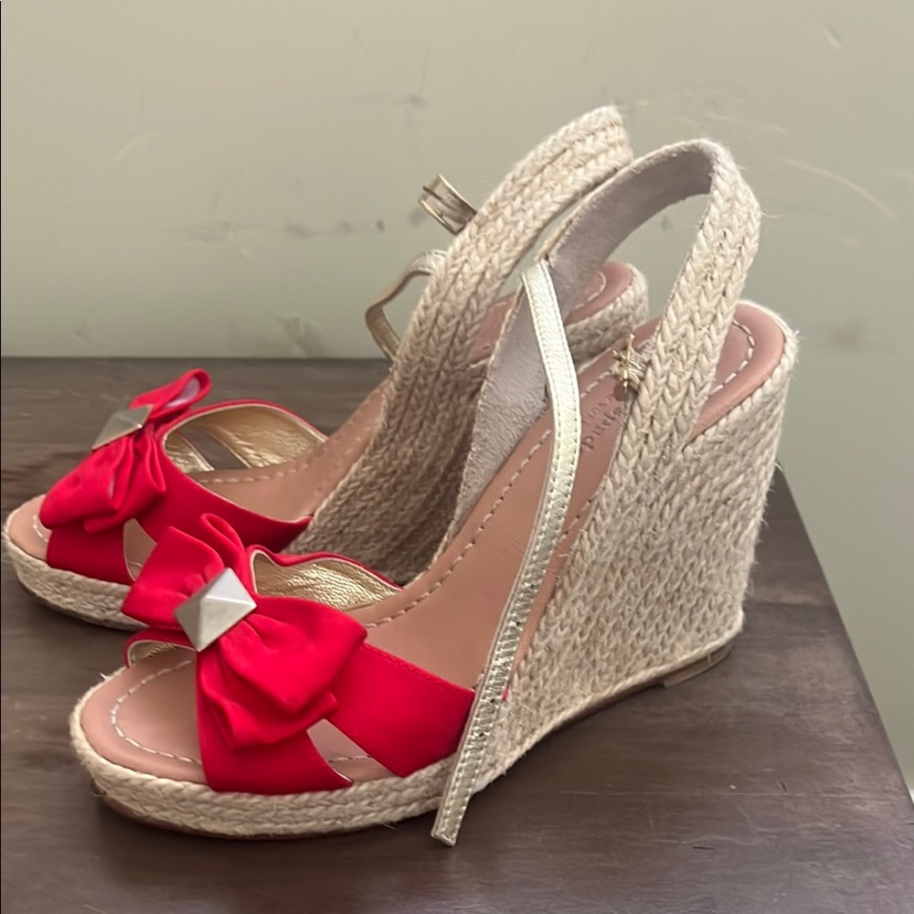 Red and Cream Wedge Sandals with Bow Accents